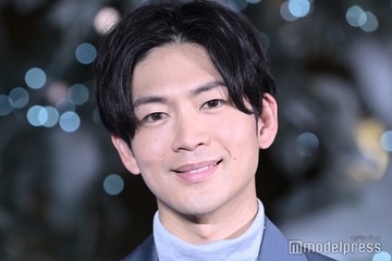 「放課後カルテ」松下洸平、赤ちゃんに夢中な撮影裏の姿が話題に「可愛いが溢れてる」「癒される」の声 画像