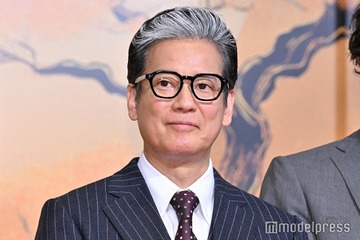 唐沢寿明、共演者の奇抜ヘアスタイルに指摘「冗談じゃない」【プライベートバンカー】 画像