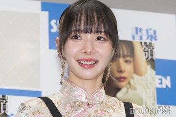 岡田紗佳、チャイナドレス姿でスラリ美脚披露 “卒業したいこと”を告白 画像