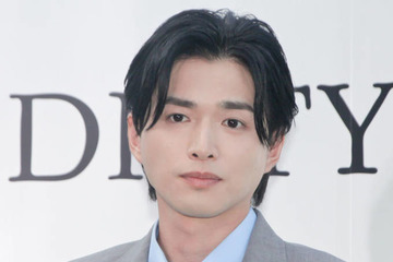 32歳の白洲迅、“もうないと思ってた”制服SHOTに「違和感なさすぎです笑」「めっちゃ似合っててかっこよき」の声 画像