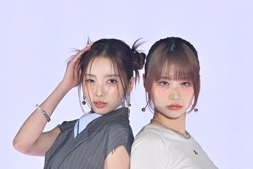 MYERA・Koto＆Yui、ペアランウェイ実現 息の合ったポージング【GirlsAward 2025SS】 画像