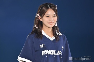 「御上先生」で話題・永瀬莉子、バルーンミニスカから美脚際立つ 韓国ショットに絶賛の声「おしゃれ」「珍しいヘアスタイルも可愛い」 画像