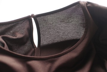 40代スタイリストが今季激推し！UVカットだけじゃない「遮熱服」って？結局一番使える「ちょっとキレイめ服×遮熱」の最強コーデ３選 画像