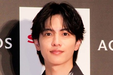志尊淳、オフ感あふれるインドネシアSHOTに「写真集みたい」「とてもいい表情」の声 画像
