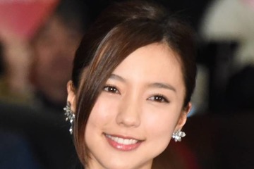 【シャトレーゼ】真野恵里菜のおすすめアイス「手軽にパクッと食べられてお気に入り」 画像