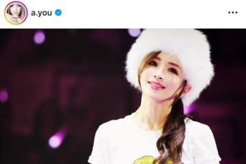 浜崎あゆみ、ミニスカ美脚が眩しいステージSHOTに絶賛の声「ビジュが神すぎる」「うっとり」 画像