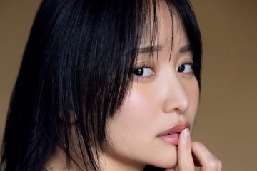 永尾まりや、ランジェリー姿で美ボディ披露「FRIDAY」約1年ぶりカムバック 画像