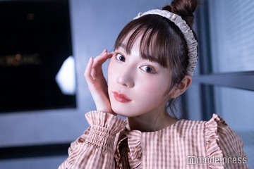 第1子出産の古川優香、家族でのニューボーンフォト公開「ミルクグッジョブ飲み」息子の姿に「可愛すぎる」「幸せ溢れてる」の声 画像