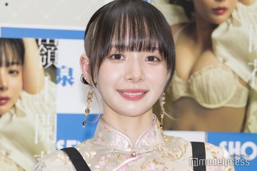 岡田紗佳、ベアトップドレスで美デコルテ輝く「セクシー」「何着ても似合う」と反響 画像