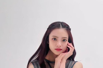 櫻坂46遠藤光莉、膝上ワンピから美脚スラリ「上品」「似合ってる」の声 画像