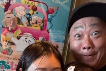 西野未姫、愛娘が映画館デビュー！夫・山本圭壱を交えた3SHOTに「ほんとお2人にそっくり」「可愛い家族」の声 画像