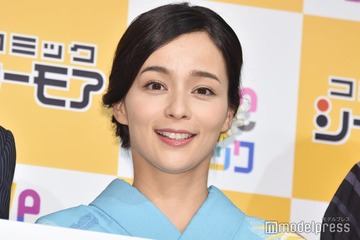 加藤ローサ、釣った魚で刺身＆あら汁調理「手がいい香り」 画像