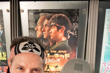 アンミカ、夫婦で仲良く映画デート！鉢巻姿の夫には“可愛すぎる”とメロメロ「公開ノロケ」 画像