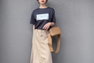 「この人…出来る！」と思われたら勝ち。シンプルなのに差がつく大人のロゴTスタイル【40代の毎日コーデ】 画像