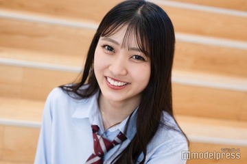 「今日好き」山口永愛、ミニスカ姿の抜群スタイルにファン二度見「脚真っ直ぐ」「憧れの体型」 画像