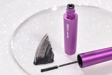 デジャヴュ「塗るつけまつげ」自まつげ際立てタイプから、冬限定色「スパークルブラック」登場 画像