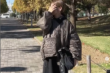 旬のキルティングコートはこう着こなす。 スタイルアップを叶える長めスカートとの組み合わせ術【40代の毎日コーデ】 画像