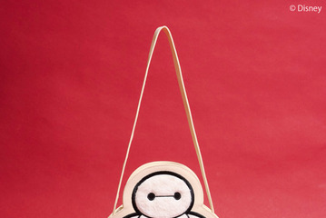 『ベイマックス』とレトロポップな世界観が雑貨に　トート＆スマホチャームなど登場 画像