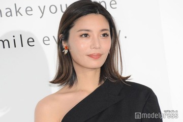 「テラハ」島袋聖南「家族そろって」夫・石倉ノア＆息子との3ショット披露「お洒落ファミリー」「笑顔が素敵」の声 画像