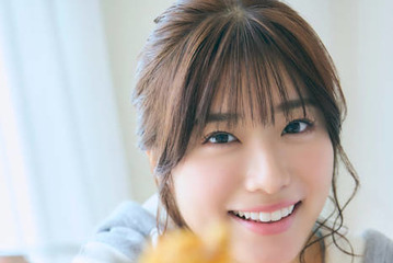 なみだ色の消しごむ・滝口愛奈、美谷間際立つ笑顔SHOTにキュン！“彼女感”あふれる自然体な魅力が光る 画像