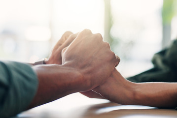 男性自衛官として異例の7カ月育休取得。「産み落としてくれたら俺が育てる」「あたしゃウミガメか」ワンオペ育児で嫁を支えた夫の本音とは？ 画像