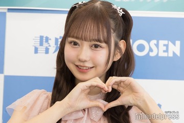 AKB48大盛真歩、“業者くらい持ってる”シール帳公開に驚きの声「ぎっしり貼られてて凄い」「シール愛が伝わる」 画像