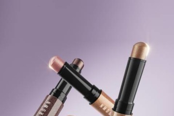 ボビイ ブラウン、水光のような輝きを宿す「クリスタル アイシャドウ スティック」誕生 画像