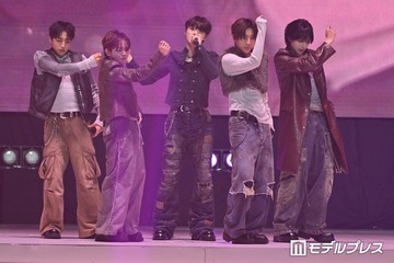 STARGLOW、最新曲「USOTSUKI」初披露 大トリ4曲披露で会場盛り上げる【超十代2026】 画像