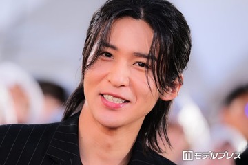 Snow Man目黒蓮、カナダから一時帰国後初のイベント登壇 雨のレッドカーペット降臨しファン歓声【SAKAMOTO DAYS】 画像