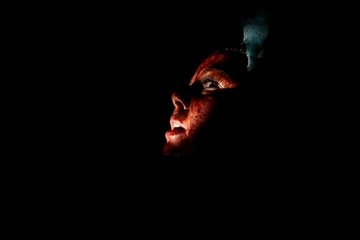 途中退場者続出の閲覧注意ホラーが日本上陸『アウトウォーターズ 裂けた砂漠』6月26日公開 画像