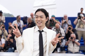 菅田将暉「ミラクルな初体験」黒沢清監督『黒牢城』本木雅弘＆宮舘涼太と初のカンヌで喝采浴びる 画像