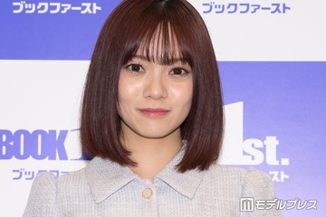 宮田愛萌、ツインテール×ミニワンピ姿で美脚スラリ「透明感が半端ない」「脚が真っ直ぐで綺麗すぎる」の声 画像