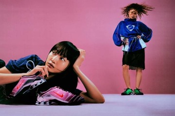Forget-me-notsとNIKEがコラボ　夏の高揚感をまとった「W NIKE T90 SHOX MAGIA SP FMN」6月13日に発売 画像