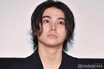 村上虹郎、インスタで謝罪「自身の言葉で当時のことをお話しさせていただければ」元交際相手への暴行疑いで書類送検 画像