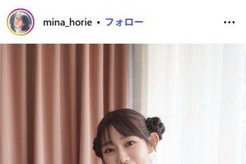 “日本一強いアナ”堀江聖夏、ミニスカセーラー服姿でハイキック 美脚際立つショットに「カッコ可愛すぎる」「ギャップがたまらない」と反響 画像
