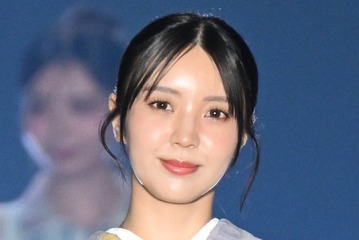 小林由依、上品なイエロー×グレー浴衣姿 リボンの帯がアクセント【TGC新潟2026】 画像