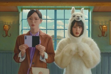 ＝LOVE佐々木舞香、アルパカ役で白戸家のお父さんと初対面 大谷映美里＆野口衣織は「ソフトバンク」CM初出演 画像