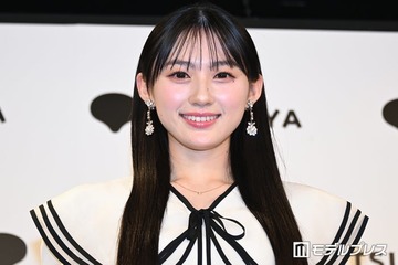 乃木坂46川崎桜、ミニ丈ワンピ×タイツから美脚披露「頭身バランスが神」「美しい」と絶賛の声 画像