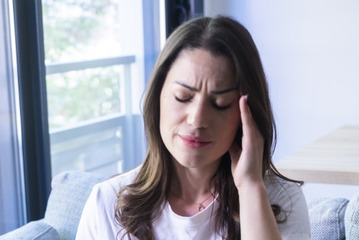 更年期の不調は「母みたいになるのかな」その不安は現実に…。48歳で「心臓が口から飛び出そうな動悸」に襲われ、ホットフラッシュも始まって 画像