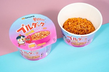 累計1.4億食突破「ブルダック炒め麺」新作スワイシー味がファミマ先行登場 画像