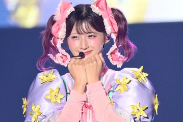 しなこ、TikTokバズ楽曲披露で会場沸かす キッズモデル10人とランウェイ登場【TGC松山2026】 画像