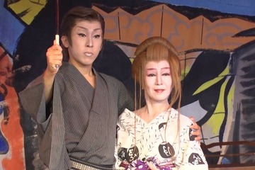 妻60歳＆夫26歳の34歳差夫婦、出会って1年のスピード婚語る 夫が恋に落ちた瞬間とは「手を触った瞬間…」 画像