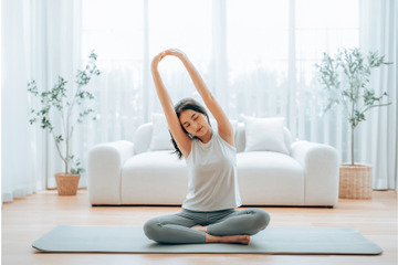 【からだめぐる おなかのツボ回し】「手足の冷え・重だるさ」の原因は内臓にあった？小腸・すい臓・胃を整える「首・背中ストレッチ」 画像
