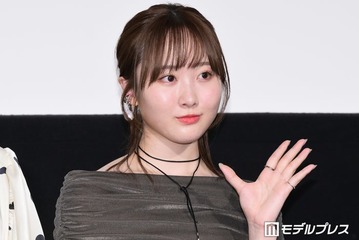 本田望結、ミニ丈トップスから美ウエストちらり「引き締まってる」「大人っぽい」と反響 画像