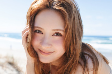 畑芽育の等身大の魅力を詰め込んだ写真集が11月発売「ずっと行ってみたかったオーストラリアで」 画像