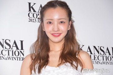 板野友美、美肩際立つキャミワンピ姿に反響「大人の色気がすごい」「美しすぎて見惚れる」 画像