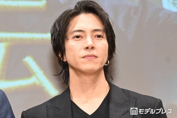 山下智久、学生役キャストと焼肉会開催「楽しい時間を過ごせました」プレゼントしたお揃いアイテムに会場から拍手【俺たちの箱根駅伝】 画像