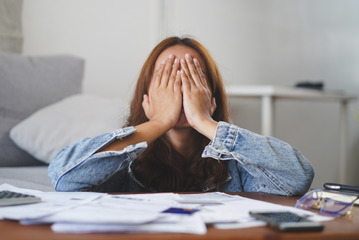 彼女は「お金を貸してくれる人がもういない」と言った。愉快すぎる「お金に苦労する人たち」列伝 画像