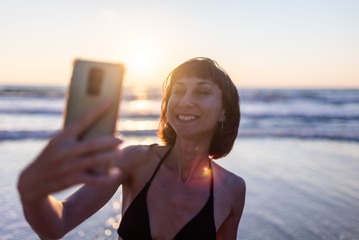 「まだまだイケてる」と信じてるの？周囲がドン引きした40代オバサンの勘違い行動 画像