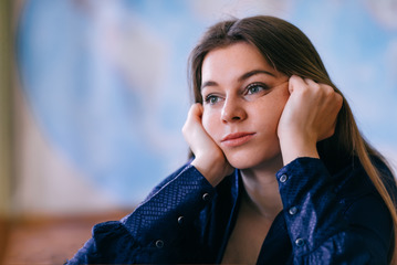 「あら、またいらっしゃった」生理周期が短くなって。47歳女性が迎えた更年期のリアル 画像